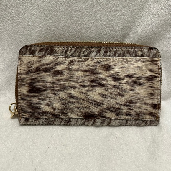 Real Cowhide Leather Wallet/ Wristlet - Picture 3 of 3